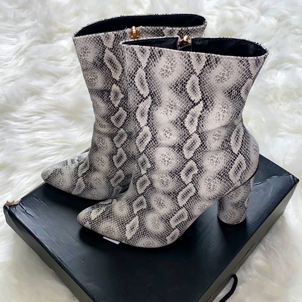 Midnight lover snake boot